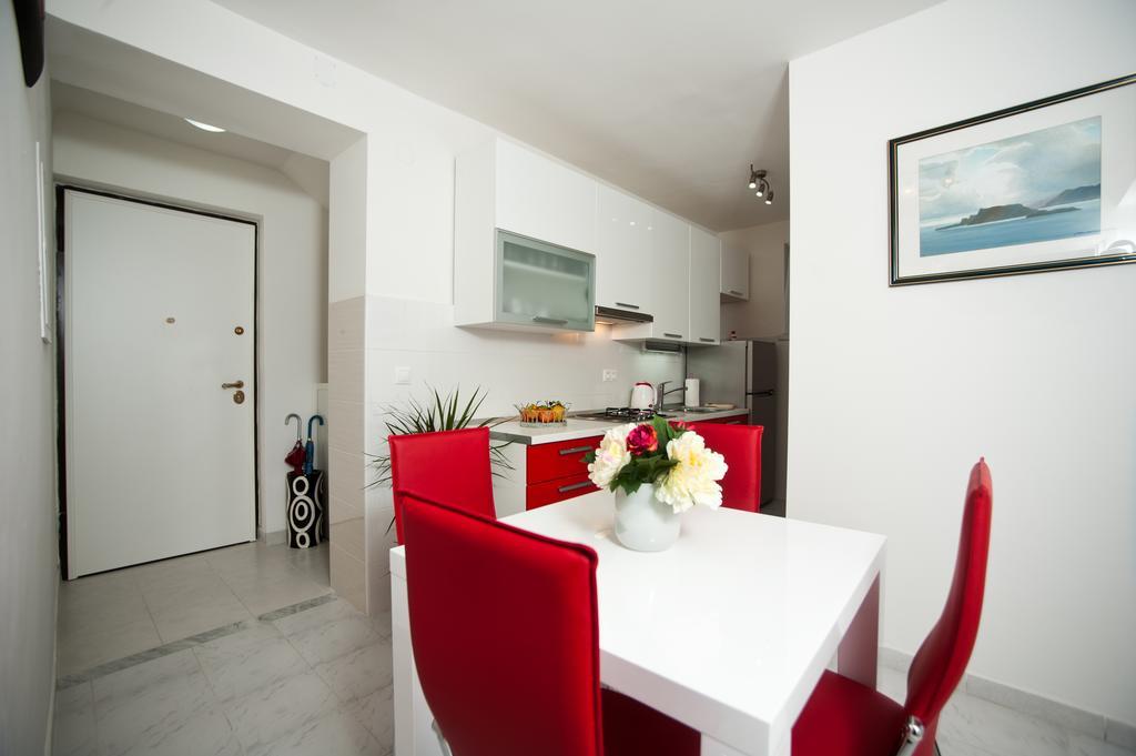 Lina Deluxe Apartment *